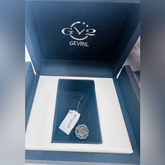 GV2 by Gevril Beretta Diamond women's Watch 1508 - Picture 8 of 8